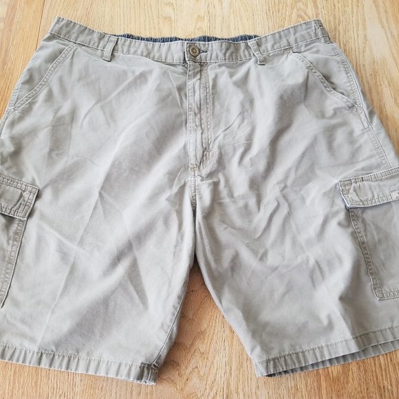Wrangler Other - Wrangler Mens 40 x 9 Shorts Cargo Khaki Beige 6 Pocket